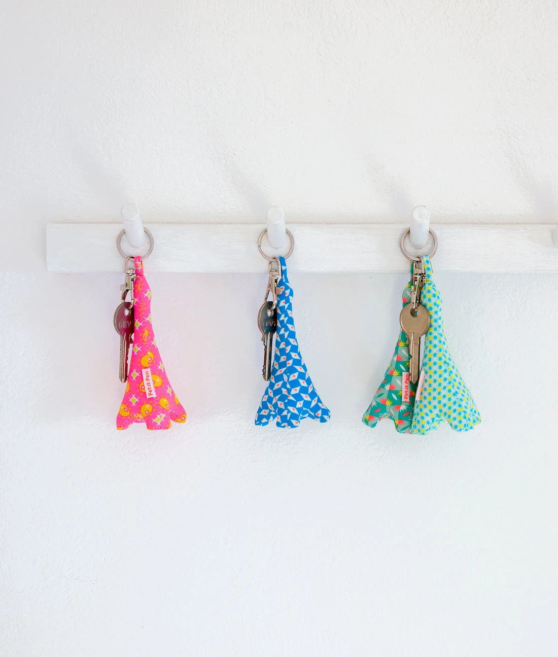 Grigri Tour Eiffel Pépin Bleu 2 Grigri Tour Eiffel Pépin Bleu – Image 2